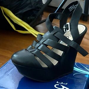 Rouge Black Strappy Wedge Sandals